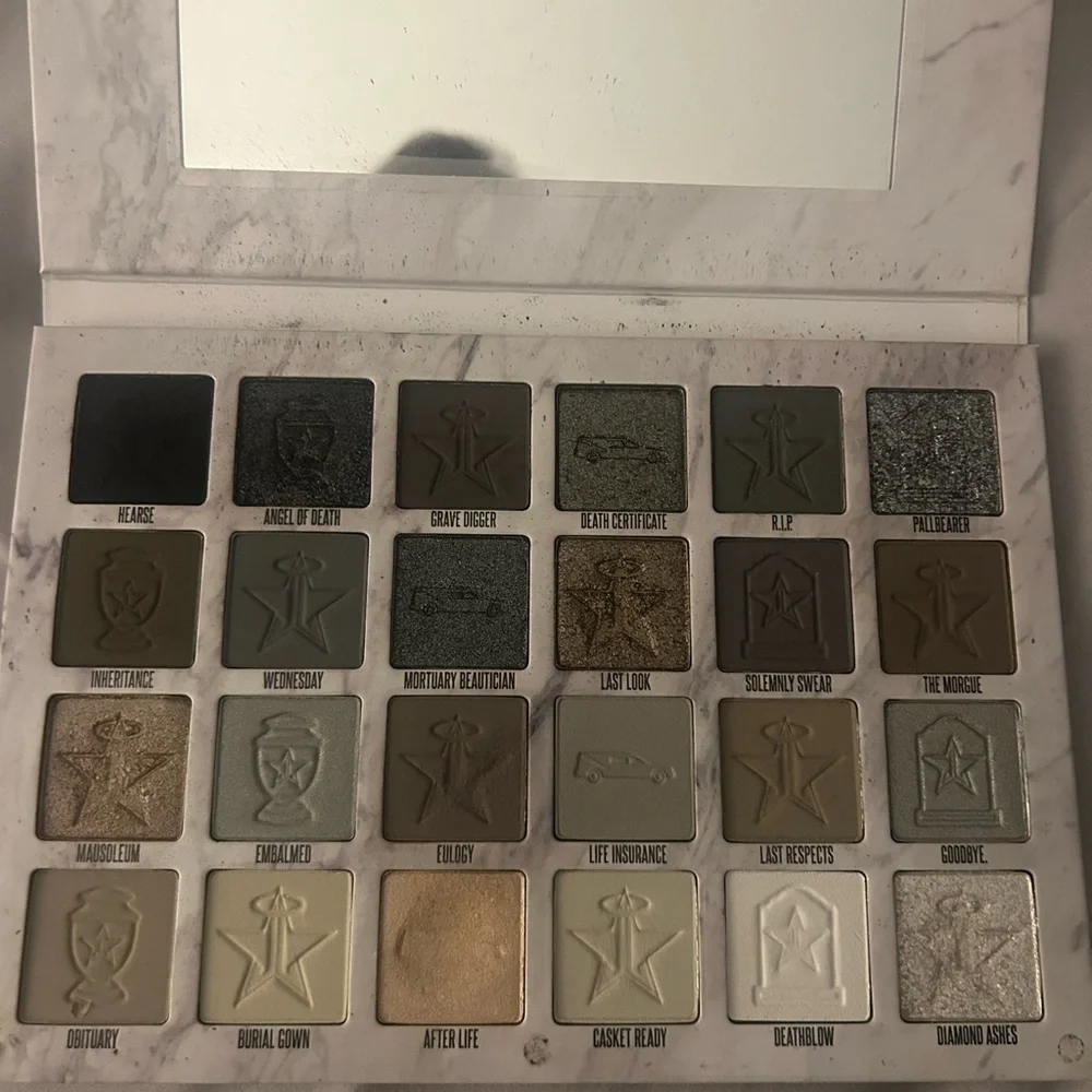 Jeffree Star Cosmetics CREMATED EYESHADOW PALETTE - Picture 3 of 3
